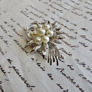 Vintage Pearl Pin Brooch Costume Jewelry Silver Clasp